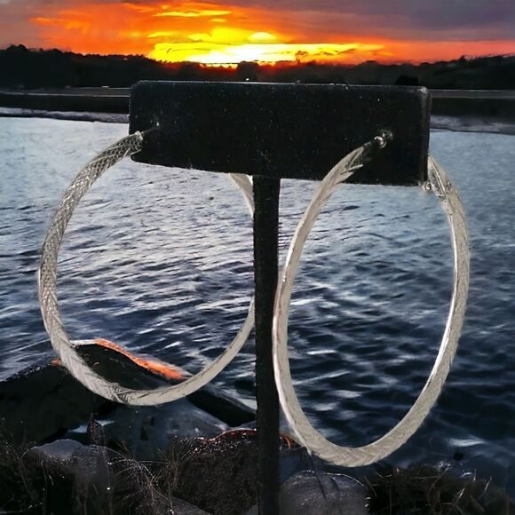 Large Hoop Earrings Bohemian Textured Vtg Silver Tone Hippie Pierced Flat Gypsy. - Picture 15 of 16
